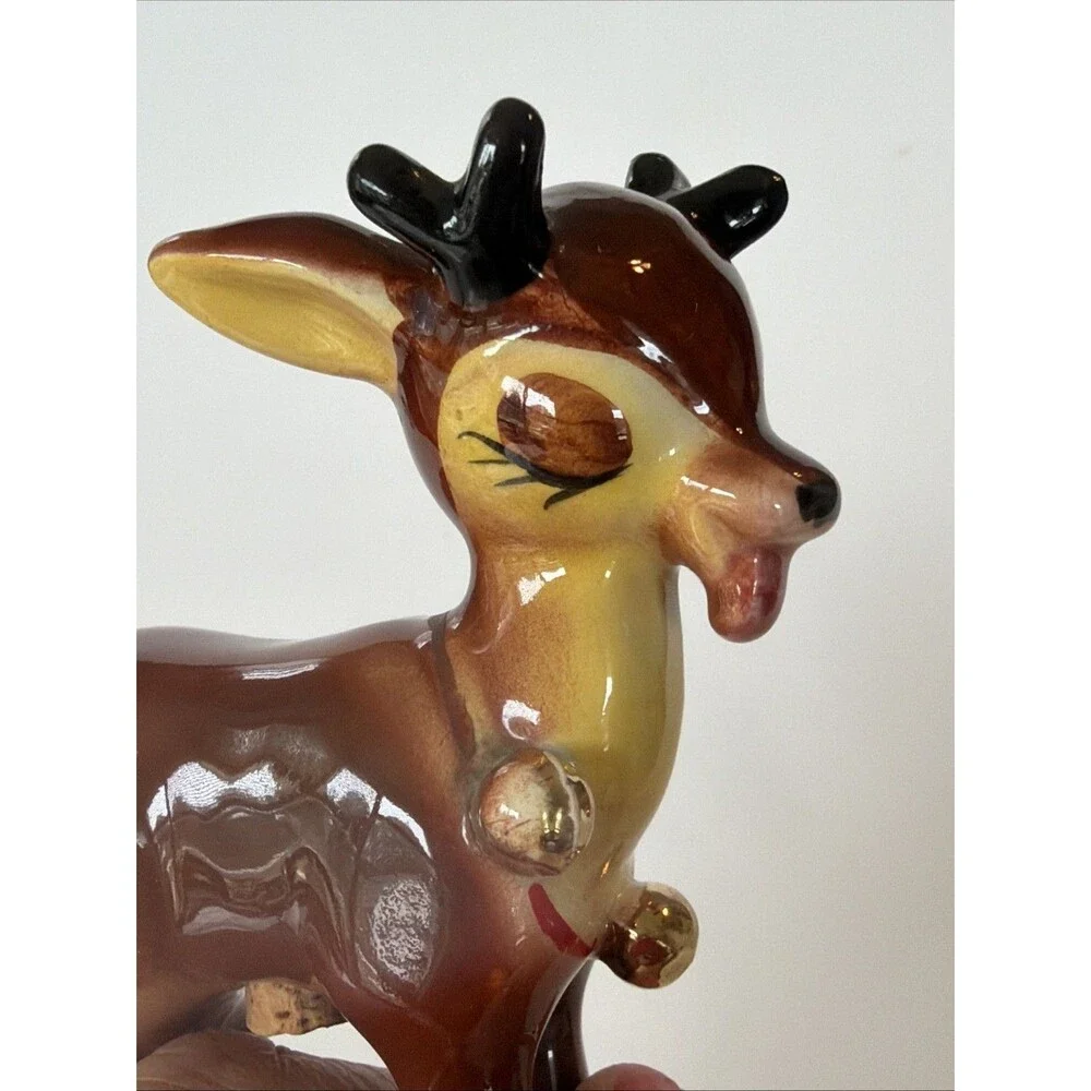 Vintage Kitschy Christmas Reindeer S/P Shaker Closed Eyes 4